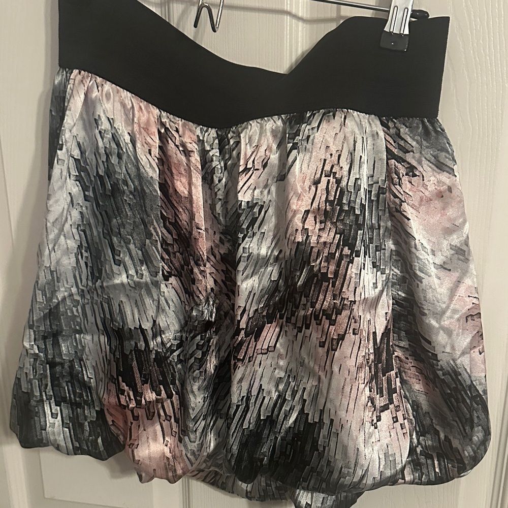 Topia Stylish Black and Pink Women's Skirt size 1xl